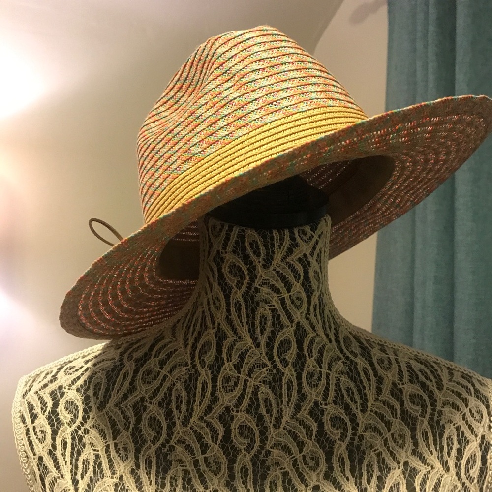 Hat - Picture 3 of 4